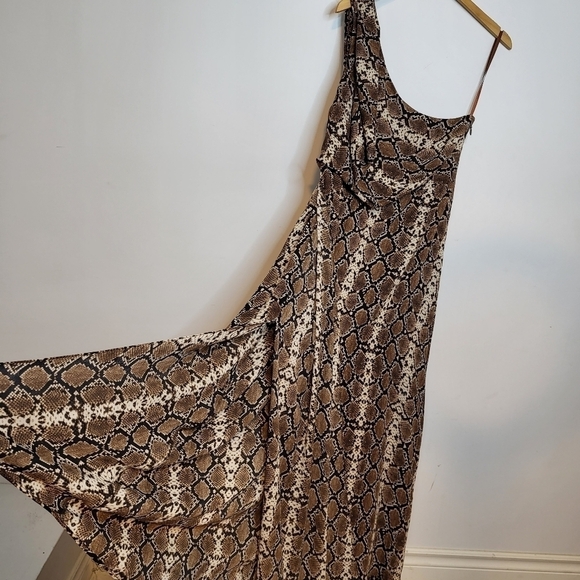 BCBGMAXAZRIA One Shoulder Animal Print Dress Size L - Picture 6 of 12